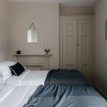 The Curator'S Apartment - Spacious 2 Bedrooms Bath Exterior foto